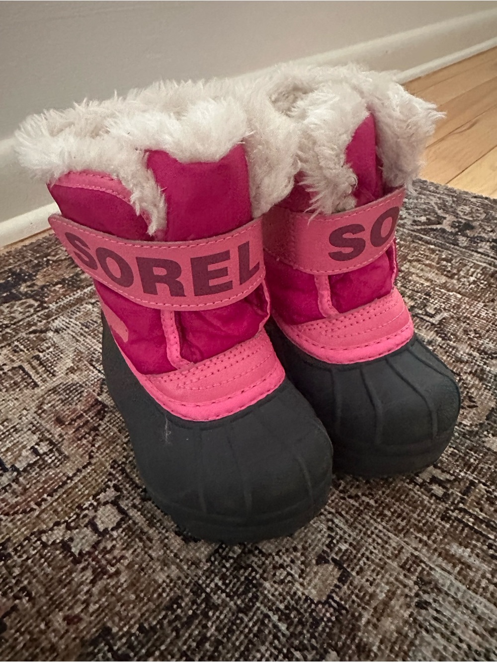 Sorel toddler Pink snow Boots with Faux-Fur Trim